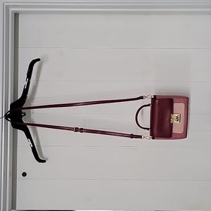 Michael Kors - Carrying this Mini Mindy Bag you will get noticed!! 😍